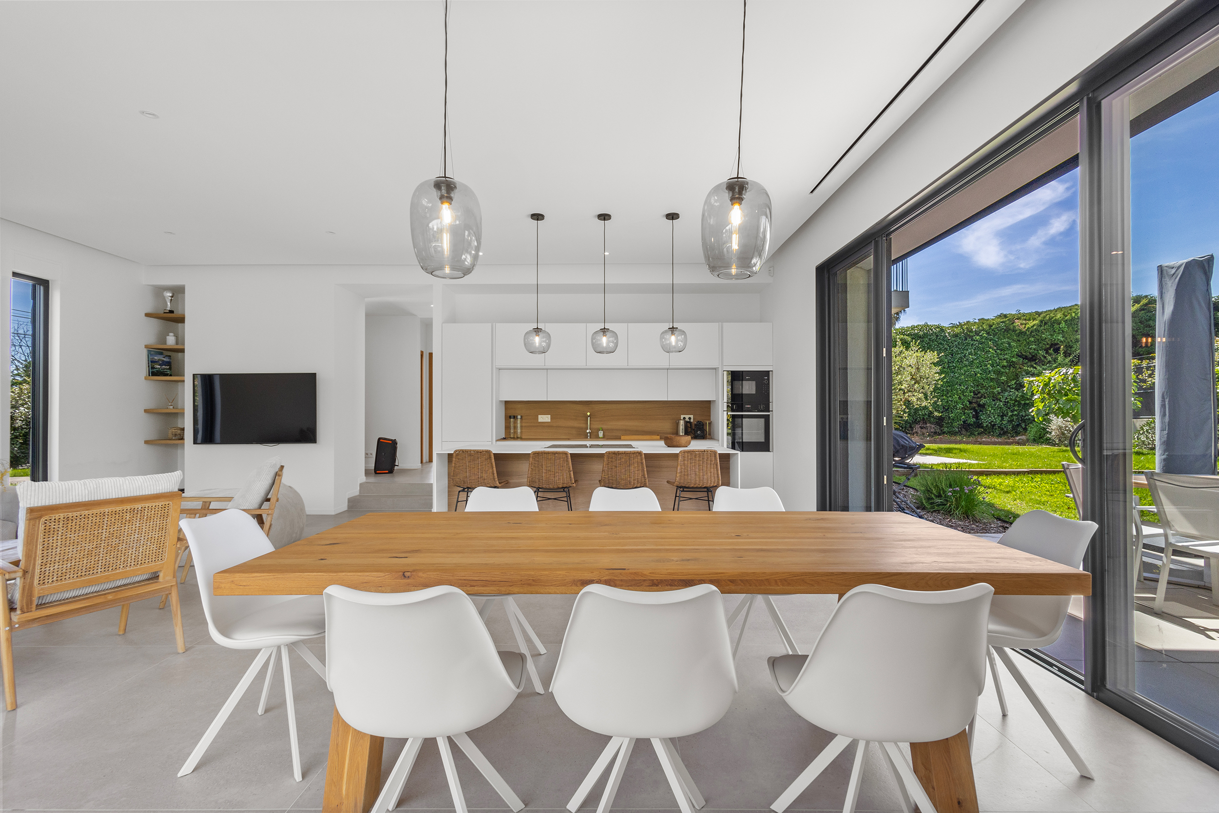 Villa les Camphriers Mougins - Salle à manger lumineuse