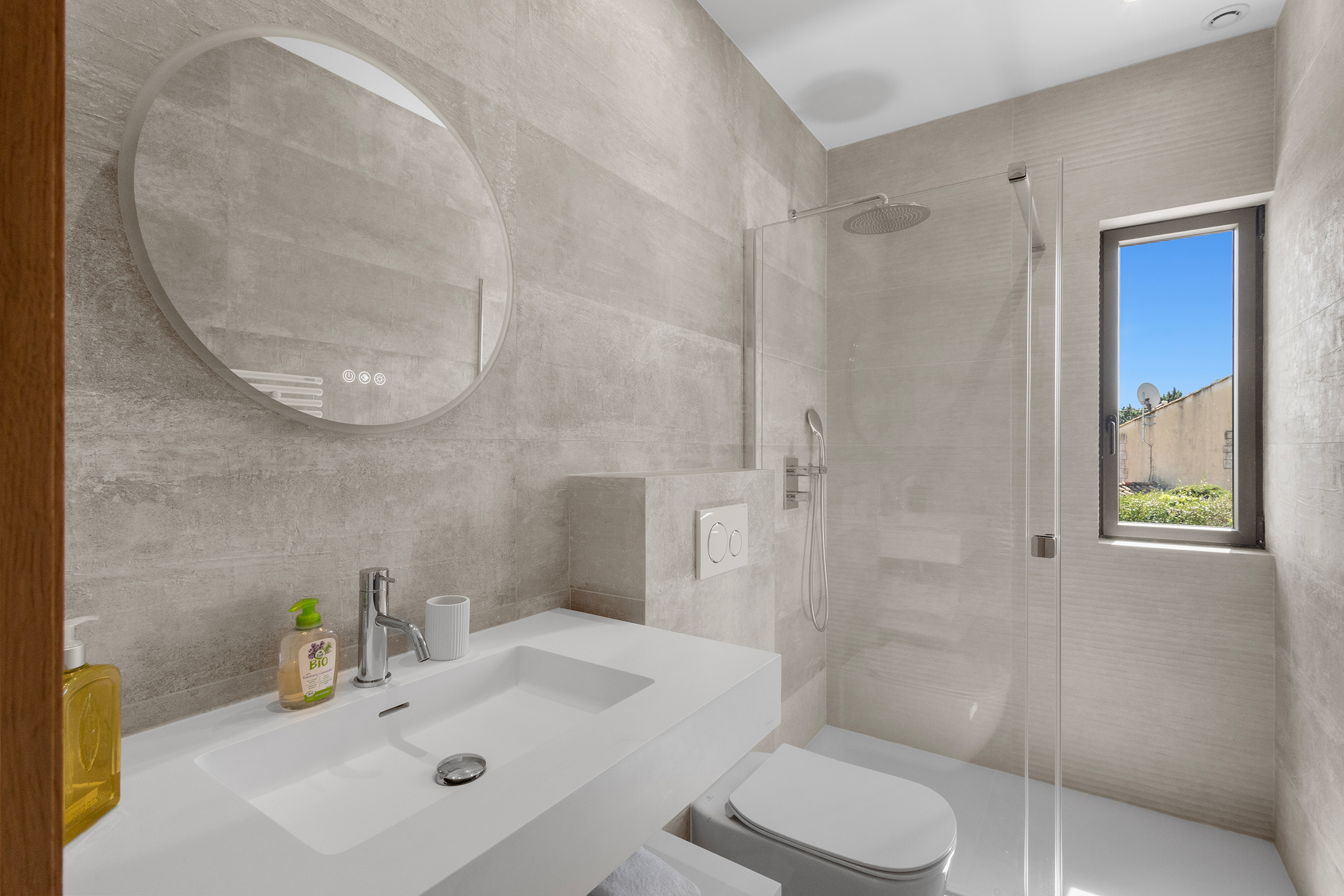 Villa les Camphriers Mougins - Salle de douche suite n°3