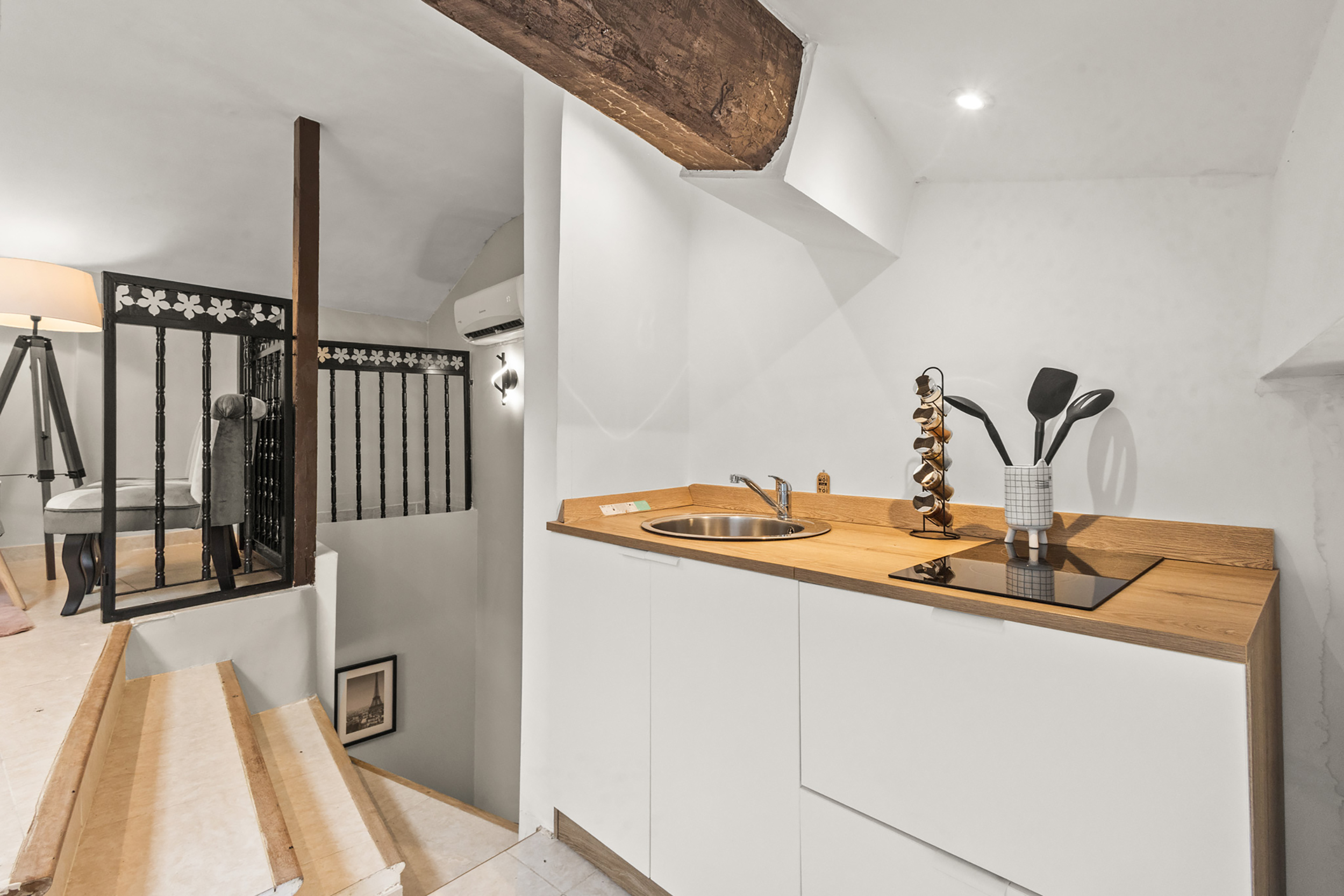 Studio Eva au Suquet - Coin cuisine