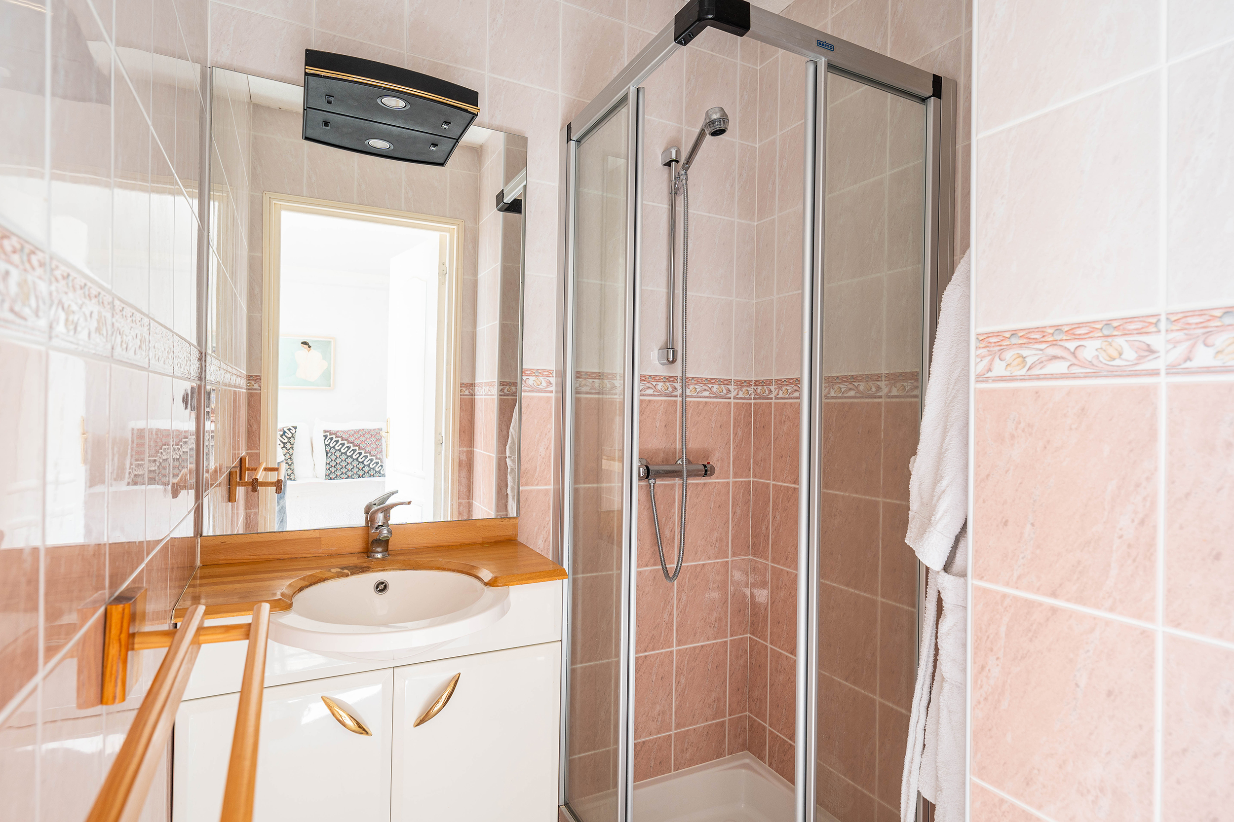 Villa Héliade - Salle de douche n°3