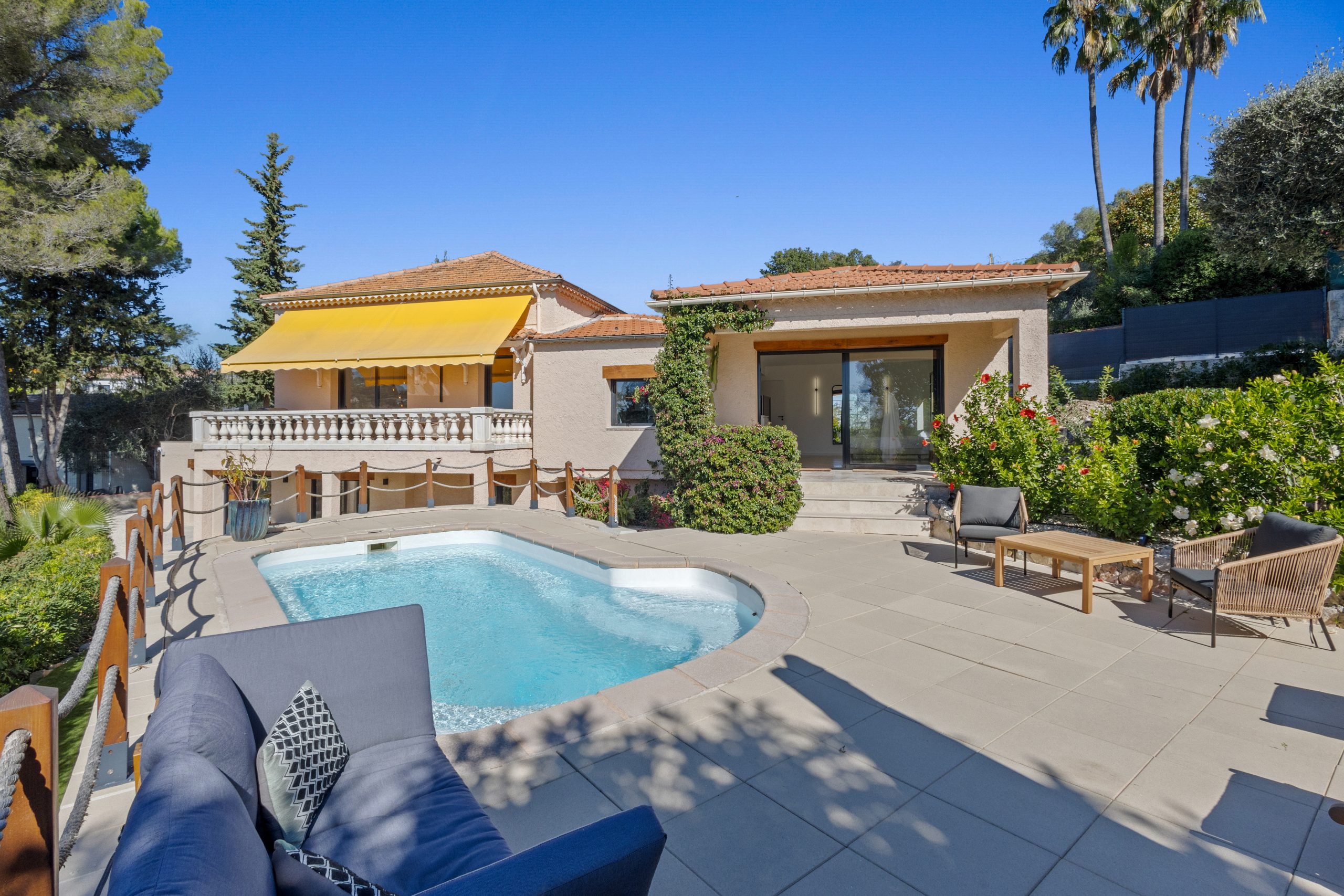 Villa Bassie Mougins - Piscine et jardin