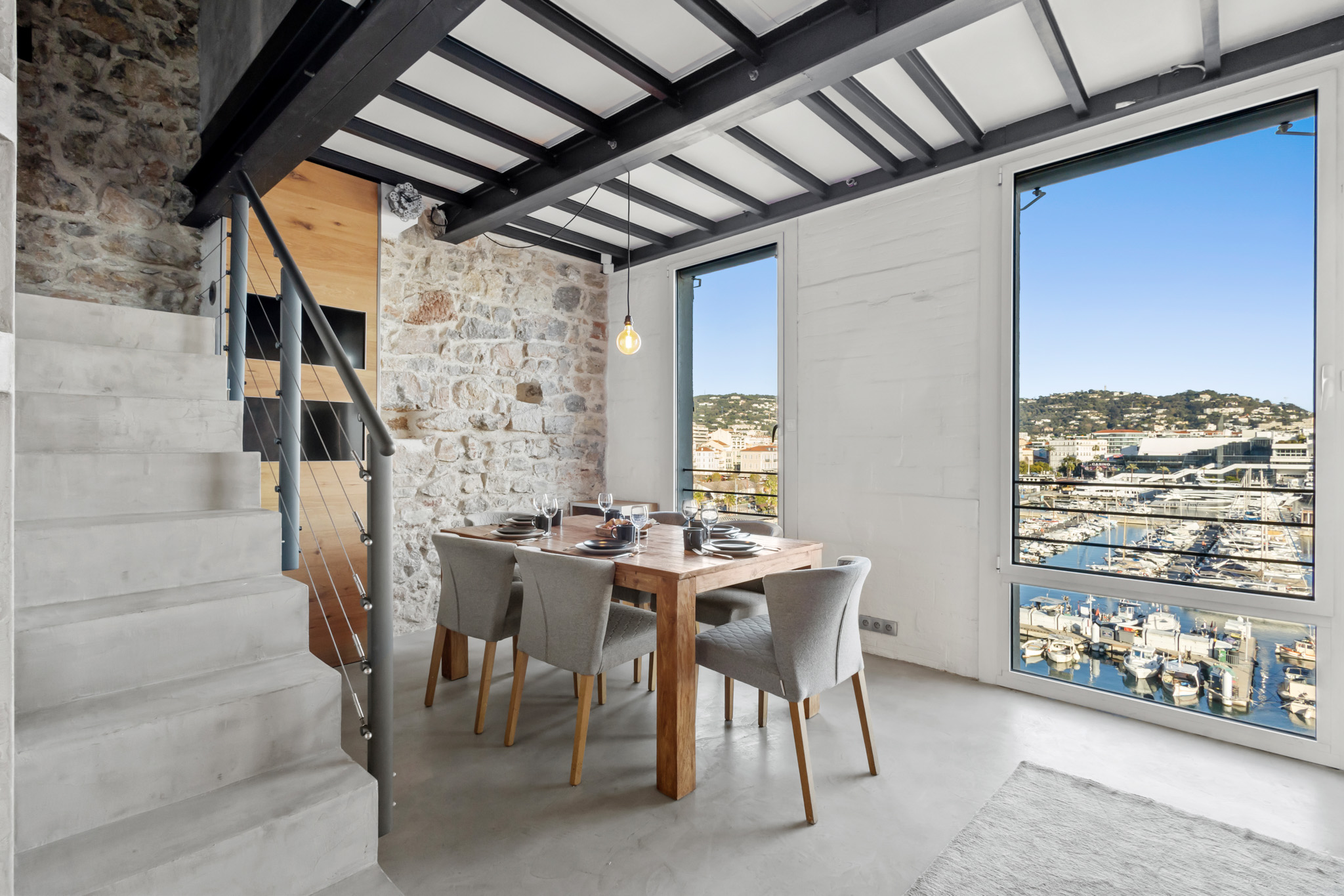 Duplex Saint-Pierre - Salle à manger avec vue panoramique sur le port de Cannes
