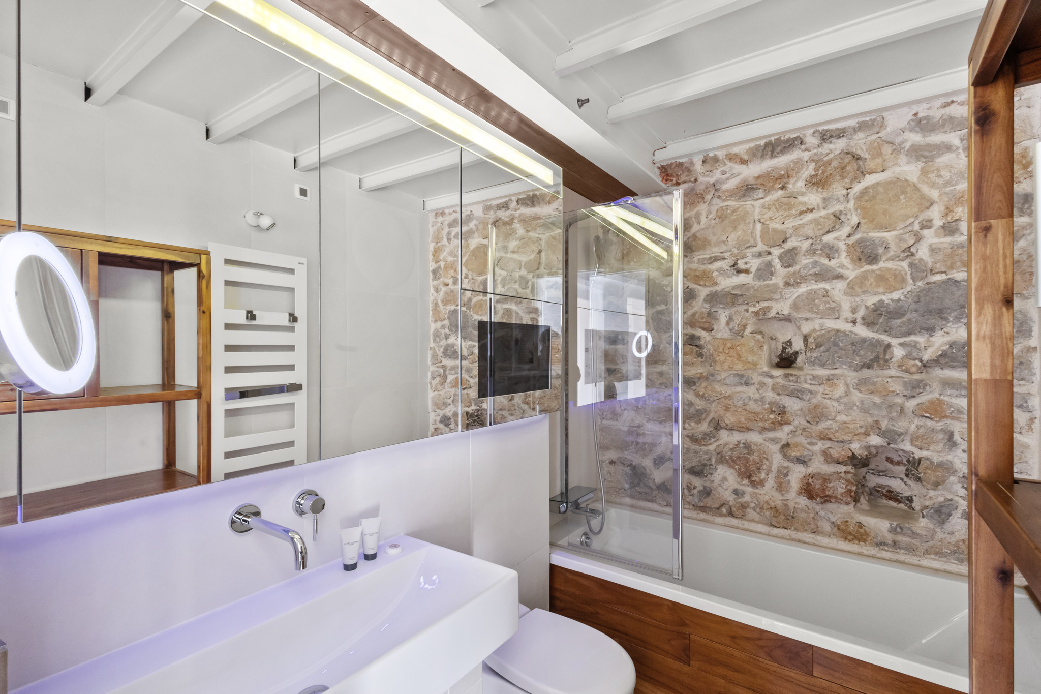 Duplex Saint-Pierre - Salle de bain n°1