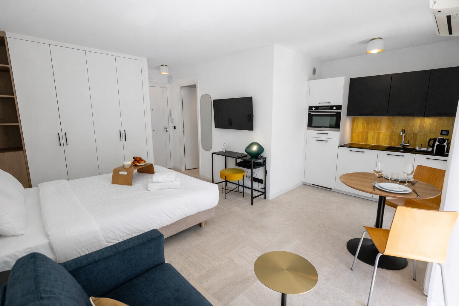 Pièce à vivre lumineuse