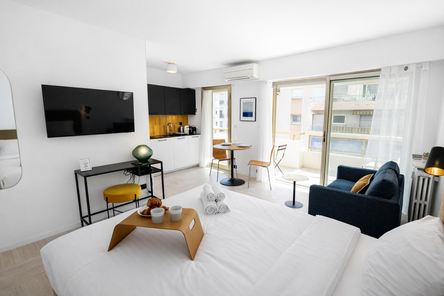 Studio avec lit double