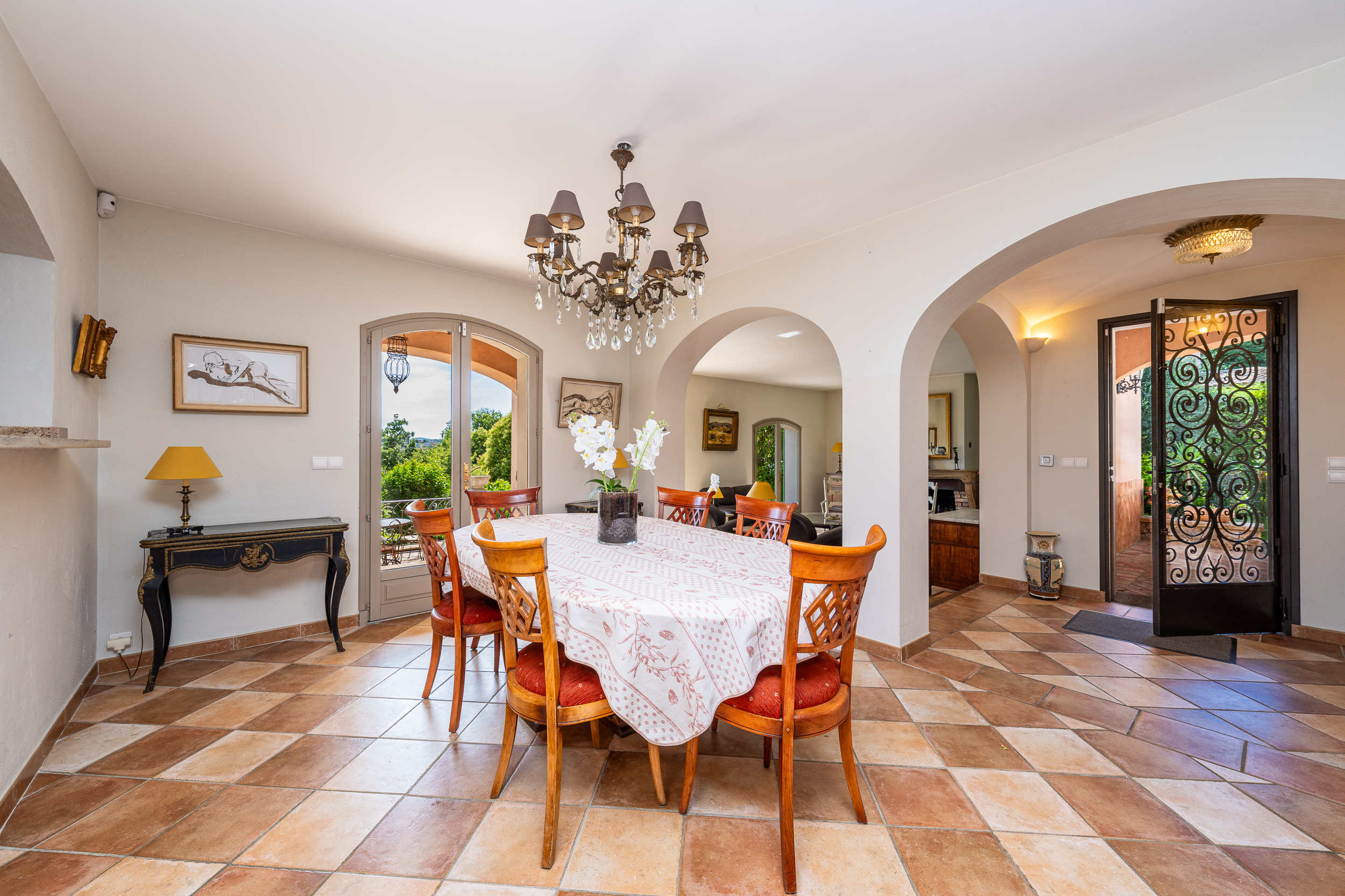 Villa la Rose de Pierre - Salle à manger-2