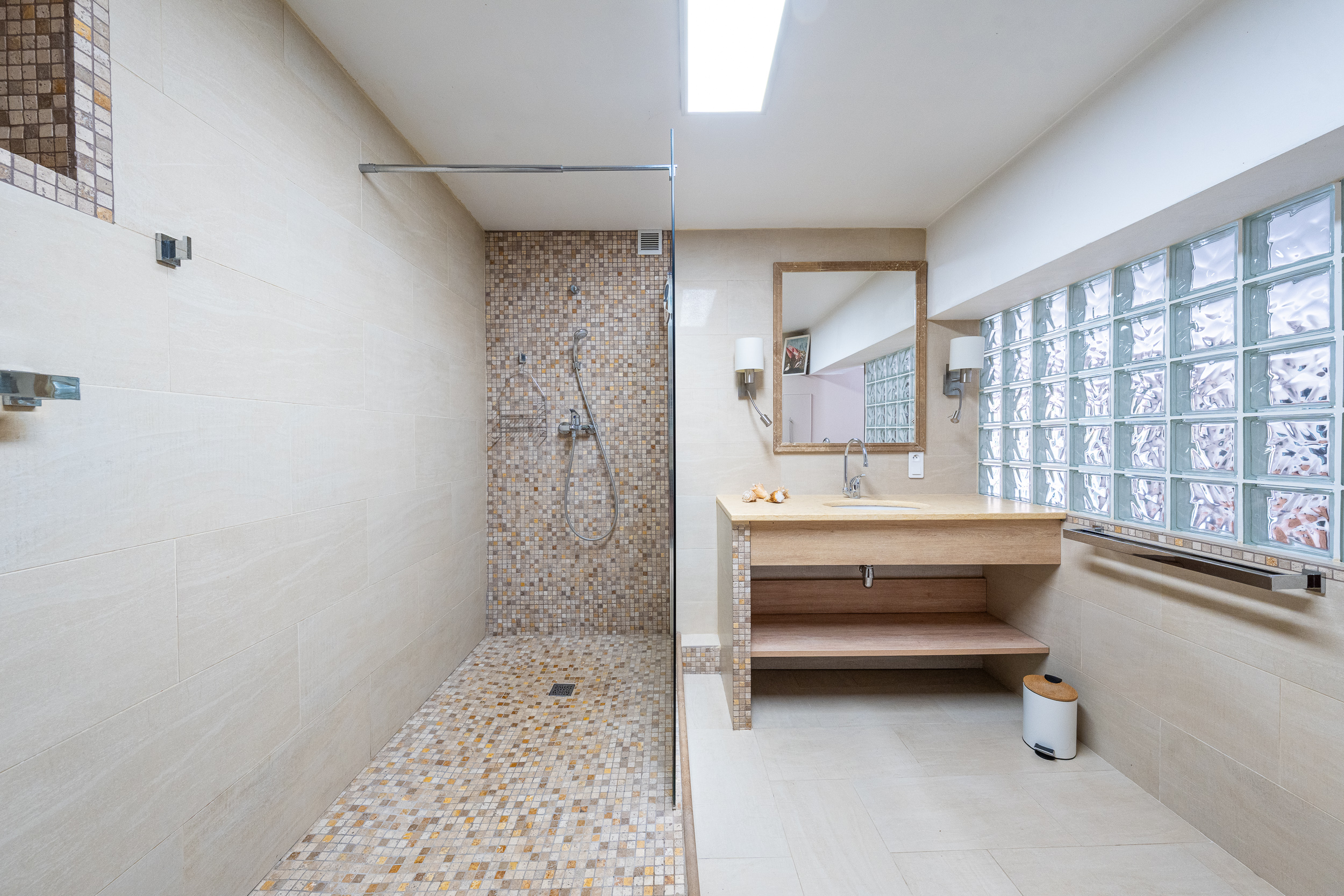 Villa la Rose de Pierre - Annexe n°1 (salle de douche n°3)