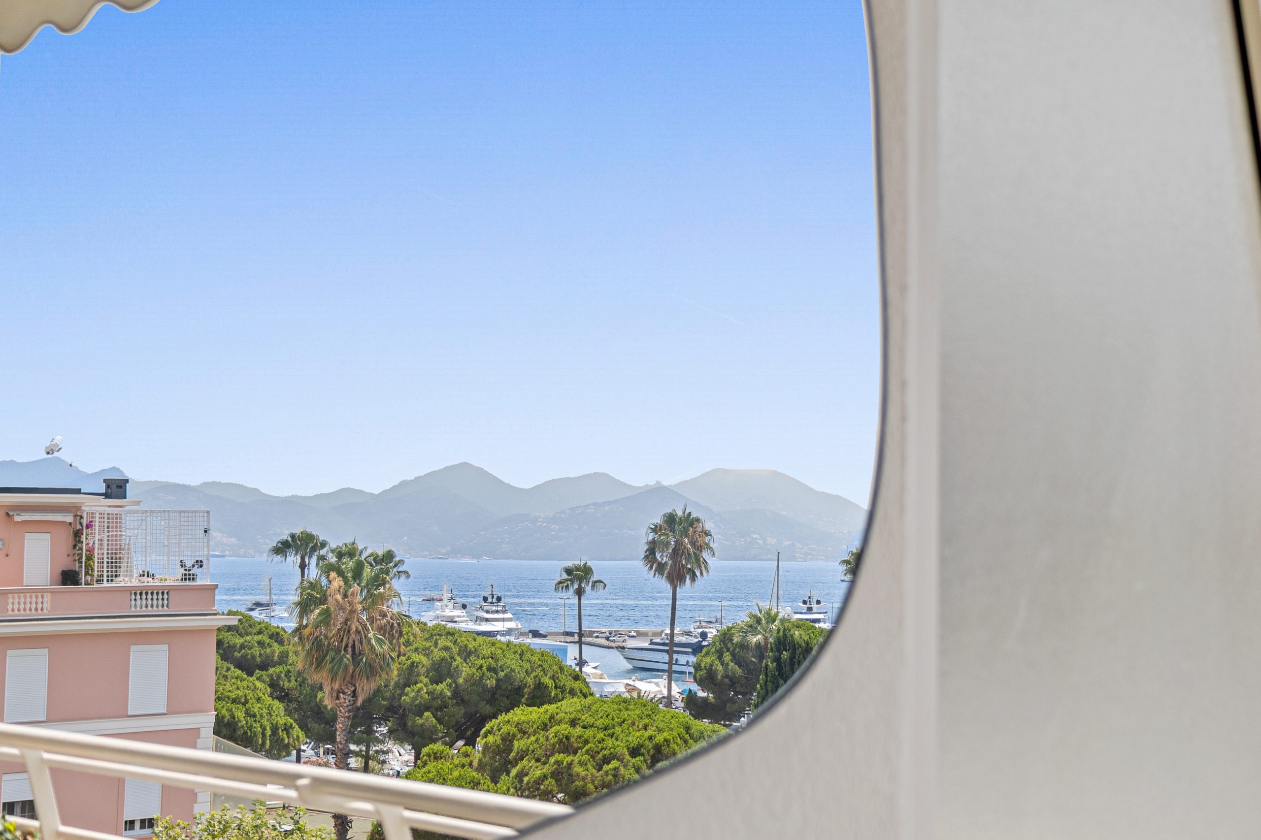 Mirror view on the terrace